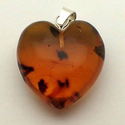 Joyería con Ámbar de colección Colgante en ámbar, Corazón - BA08 Joyería con Ámbar de colección Colgante en ámbar, Corazón - BA08