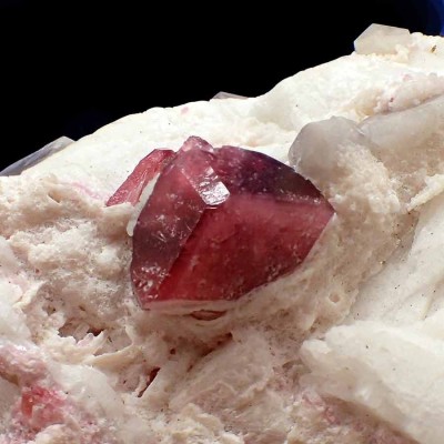 Mineral de  colección ,Turmalina variedad Rubelita-Mi716