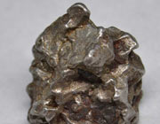 Meteorito metálico de 42 gramos de peso