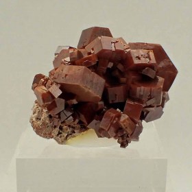 Mineral, Vanadinite, Vanadinita,Mibladen, Morocco.